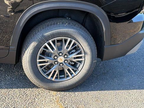 New 2026 Chevrolet Traverse LT FWD image 9