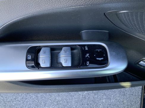 Used 2022 Mercedes-Benz C 300 4MATIC Sedan image 23