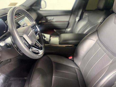 Used 2025 Land Rover Range Rover Sport SE AWD/4WD image 19