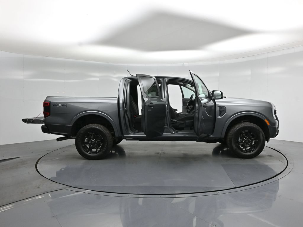 New 2026 Ford Ranger XLT w/ Black Appearance Package AWD/4WD image 4