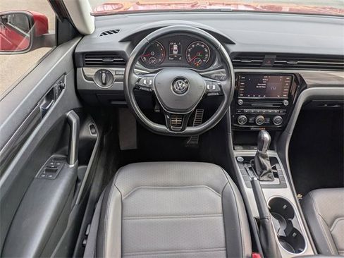 Used 2020 Volkswagen Passat 2.0T R-Line image 16