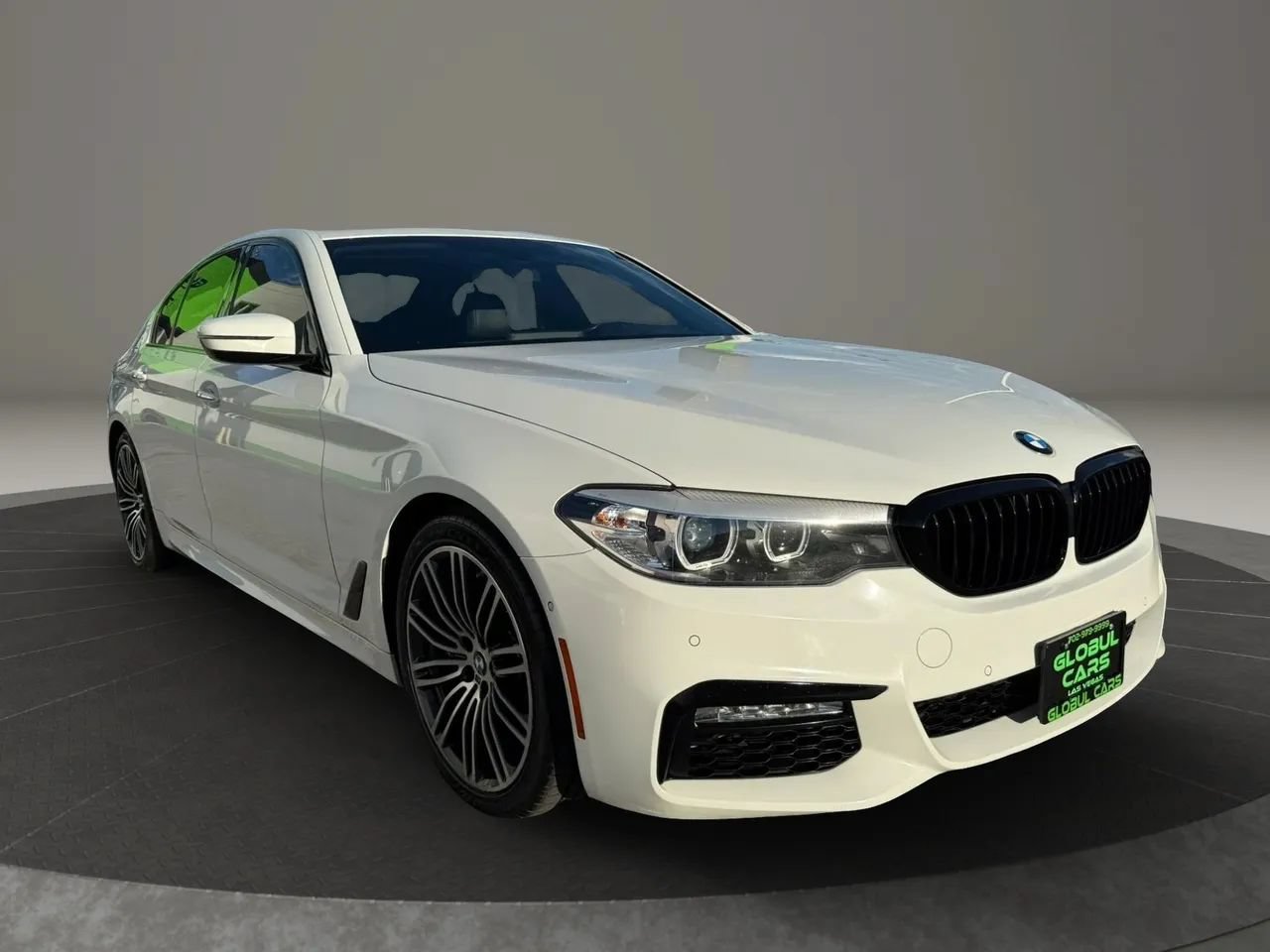 Used 2017 BMW 530i RWD image 4
