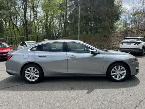 Used 2023 Chevrolet Malibu LT FWD image 3