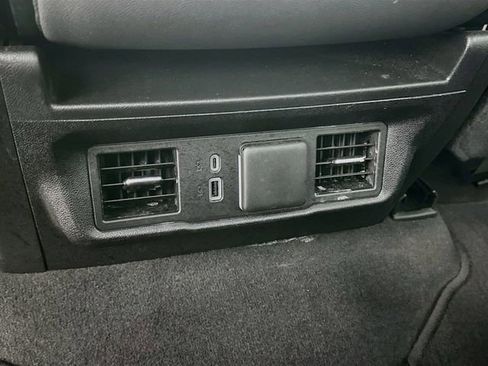 Used 2026 GMC Sierra 1500 SLT AWD/4WD image 30