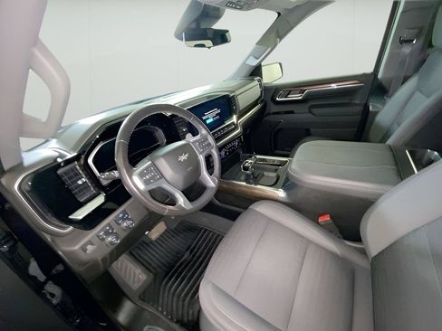 Used 2023 Chevrolet Silverado 1500 RST w/ Z71 Off-Road Package AWD/4WD image 27