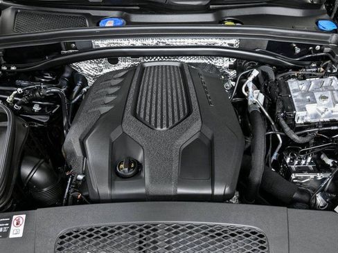 New 2026 Porsche Macan AWD/4WD image 34