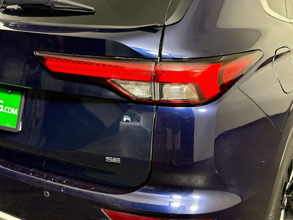Used 2023 Mitsubishi Outlander SE FWD image 33