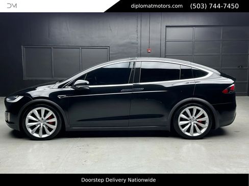 Used 2017 Tesla Model X P100D image 4