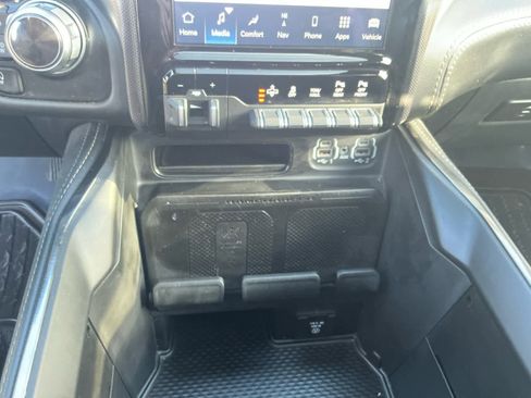 Used 2022 RAM 1500 Limited w/ Bed Utility Group image 26