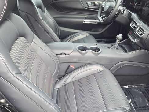 Used 2024 Ford Mustang GT Premium RWD image 6