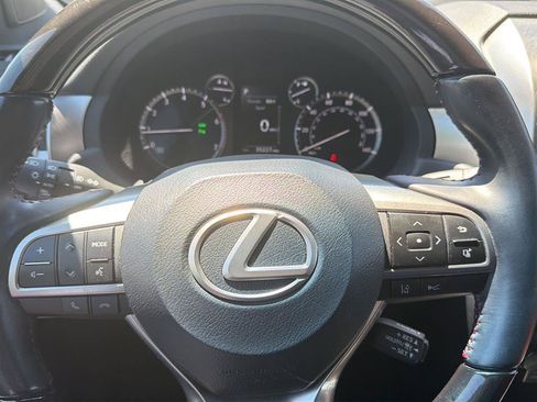 Used 2023 Lexus GX 460 Premium w/ Accessory Package AWD/4WD image 4