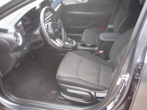 Used 2023 Kia Forte LXS FWD image 13