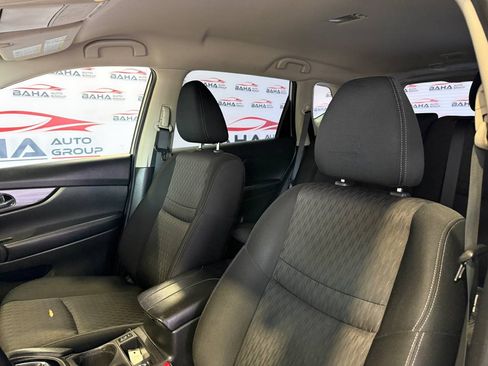 Used 2019 Nissan Rogue SV AWD/4WD image 13