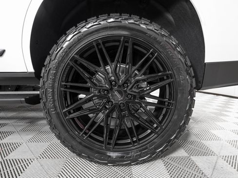 Used 2026 GMC Yukon Denali Ultimate w/ LPO, Floor Liner Package image 35