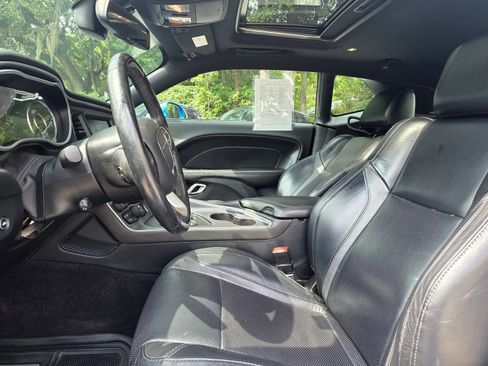 Used 2016 Dodge Challenger R/T Plus RWD image 10