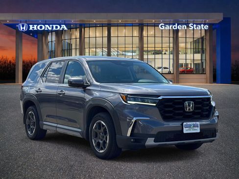 Certified 2024 Honda Pilot EX-L image 2