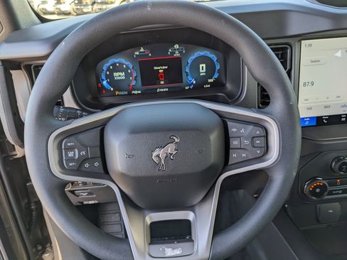 New 2025 Ford Bronco image 29