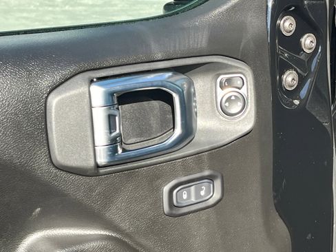 New 2026 Jeep Gladiator Sport image 14