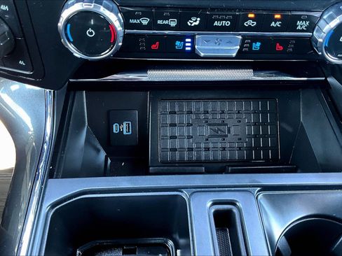 Used 2023 Ford F150 Lariat w/ Equipment Group 502A High image 26