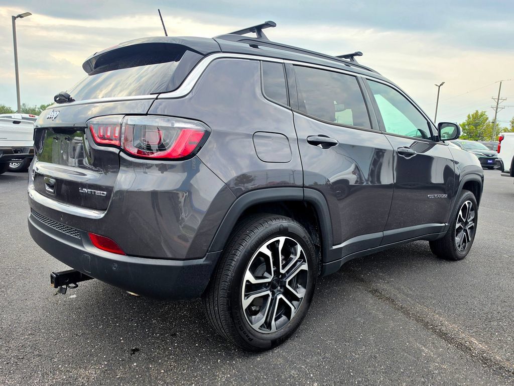 Used 2024 Jeep Compass Limited AWD/4WD image 7