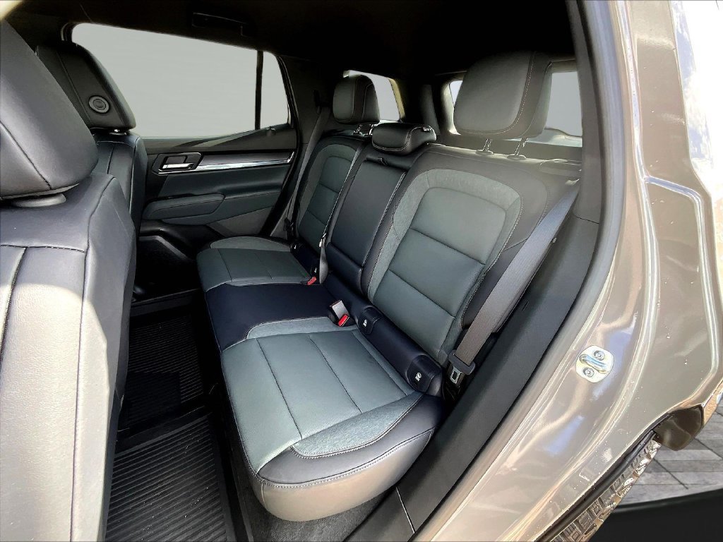 New 2027 GMC Terrain AT4 w/ Technology Package II AWD/4WD image 29