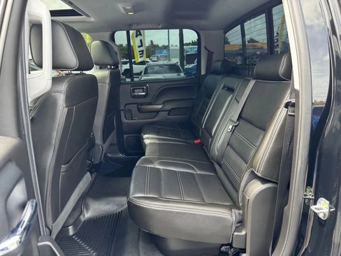 Used 2018 GMC Sierra 3500 Denali w/ Duramax Plus Package image 22