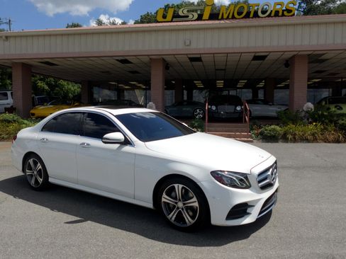 Used 2017 Mercedes-Benz E 300 4MATIC image 10