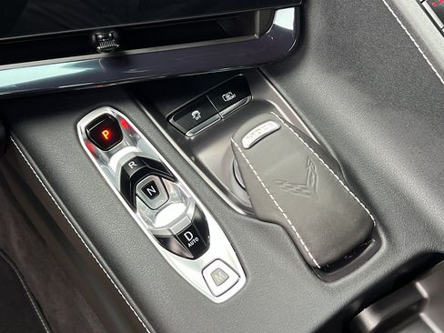 Used 2024 Chevrolet Corvette Stingray Preferred Cpe w/ Stealth Interior Trim Package image 25