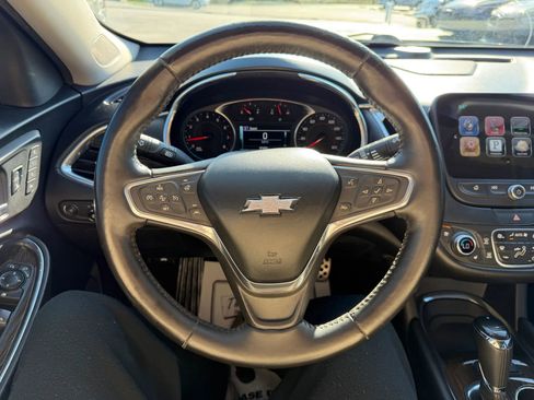 Used 2016 Chevrolet Malibu Premier w/ Driver Confidence Package image 24