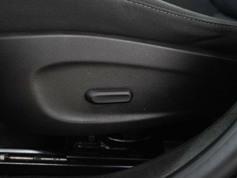 Used 2014 Chevrolet Cruze LT FWD image 24