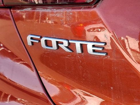 Used 2023 Kia Forte GT-Line w/ GT-Line Premium Package image 31