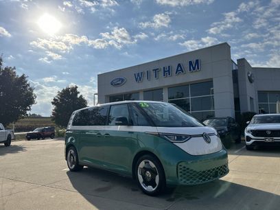 New 2025 Volkswagen ID. Buzz Pro S Plus