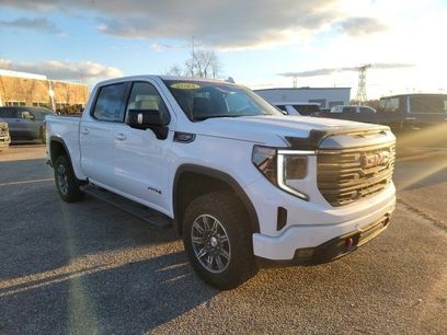 Used 2024 GMC Sierra 1500 AT4 w/ Technology Package