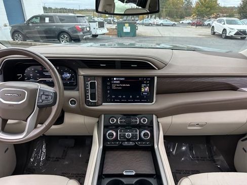 Used 2023 GMC Yukon XL Denali w/ LPO, Floor Liner Package image 20
