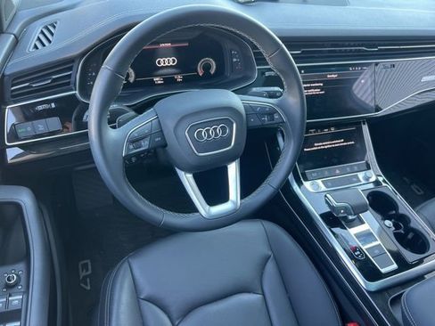 Used 2025 Audi Q7 2.0T Premium w/ Convenience Plus Package image 39