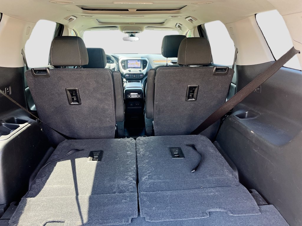 Used 2022 GMC Acadia SLE w/ Driver Convenience Package AWD/4WD image 28