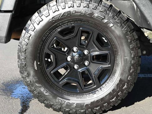 Used 2016 Jeep Wrangler Unlimited Sport image 10