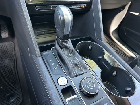 Used 2021 Volkswagen Atlas SEL Premium AWD/4WD image 24