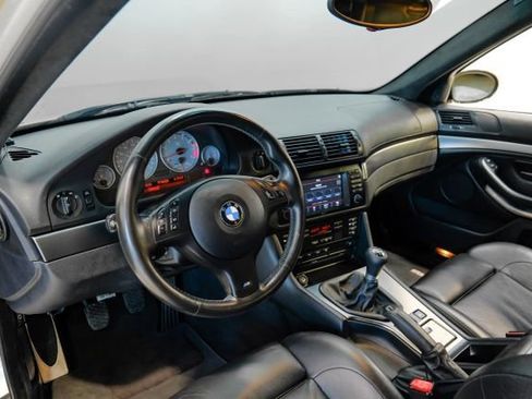 Used 2003 BMW M5 RWD image 4