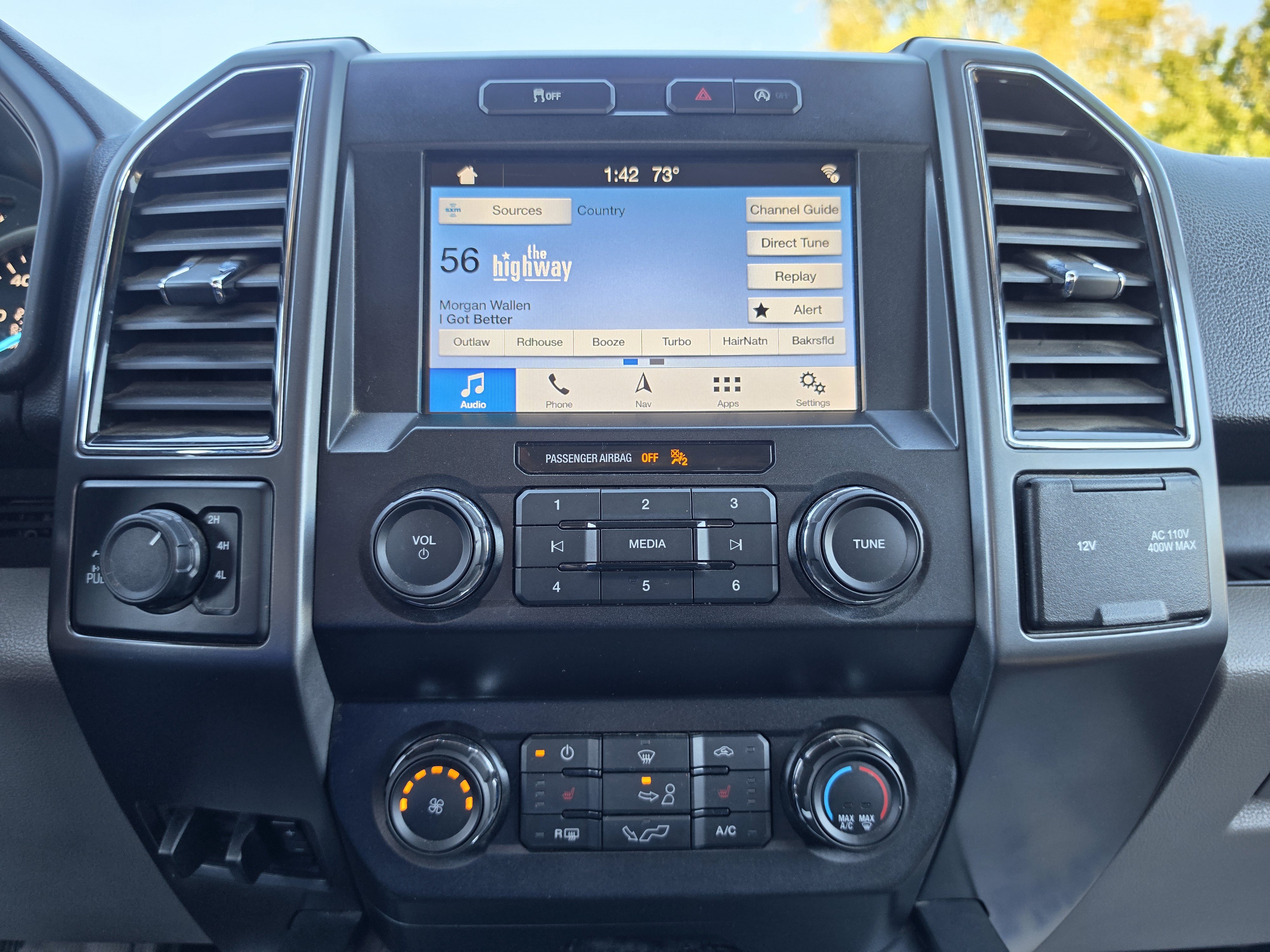 Used 2019 Ford F150 XLT w/ Equipment Group 302A Luxury AWD/4WD image 26