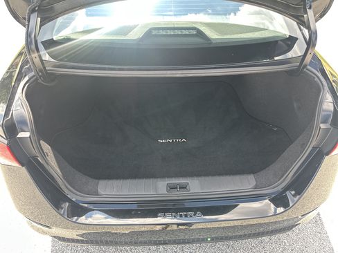 Used 2024 Nissan Sentra SV FWD image 18
