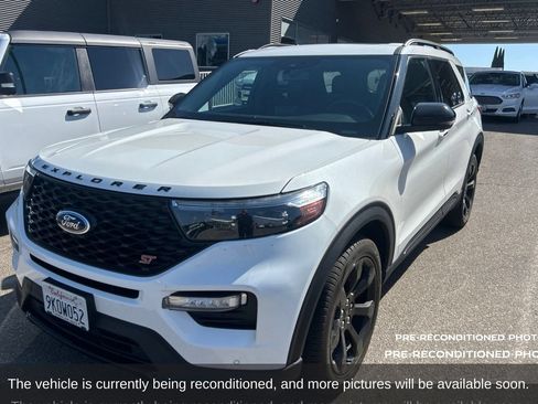 Used 2023 Ford Explorer ST w/ Equipment Group 401A AWD/4WD image 12