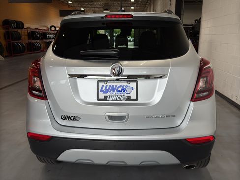 Used 2021 Buick Encore Preferred FWD image 4