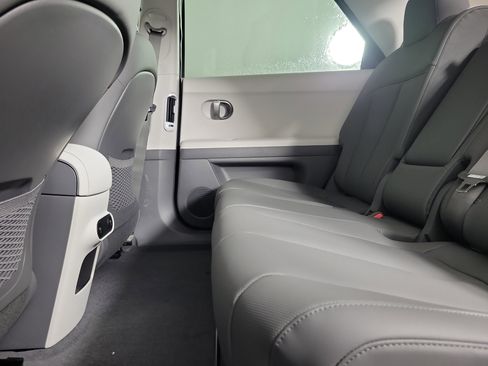 New 2026 Hyundai Ioniq 5 SEL image 32