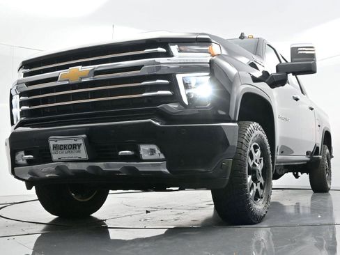 Used 2021 Chevrolet Silverado 2500 High Country w/ Technology Package image 47