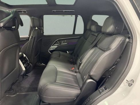 New 2026 Land Rover Range Rover Long Wheelbase SE AWD/4WD image 8