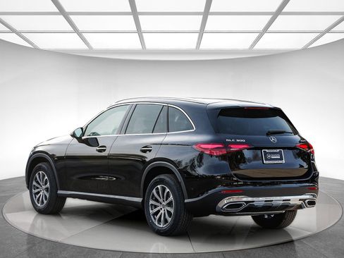 New 2026 Mercedes-Benz GLC 300 4MATIC image 2