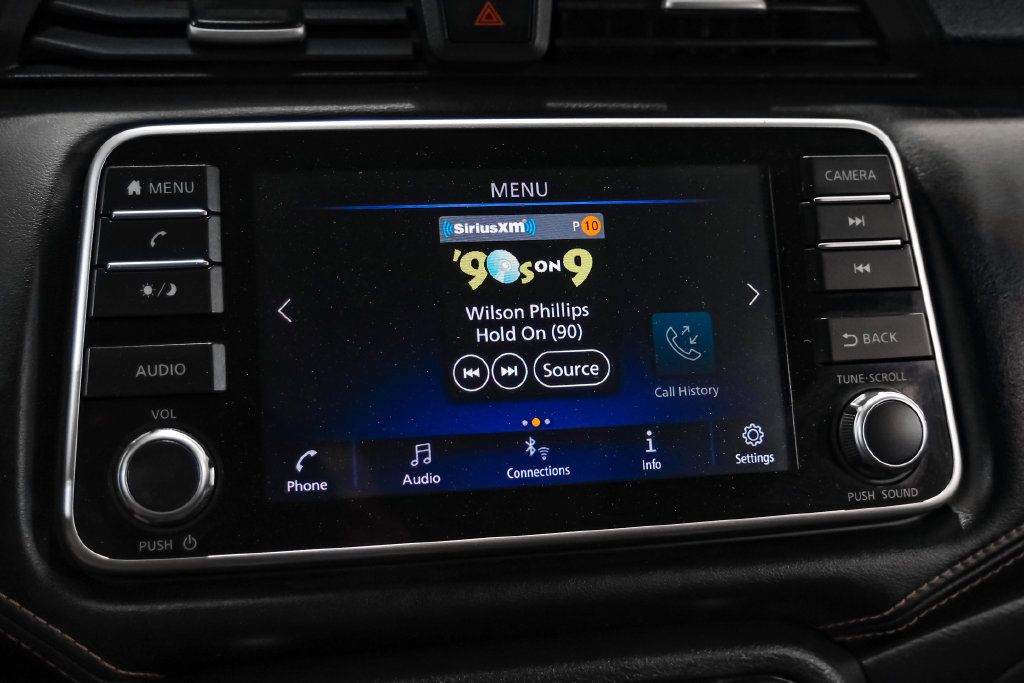 Used 2020 Nissan Versa SR FWD image 25