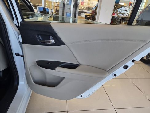 Used 2014 Honda Accord EX-L image 23