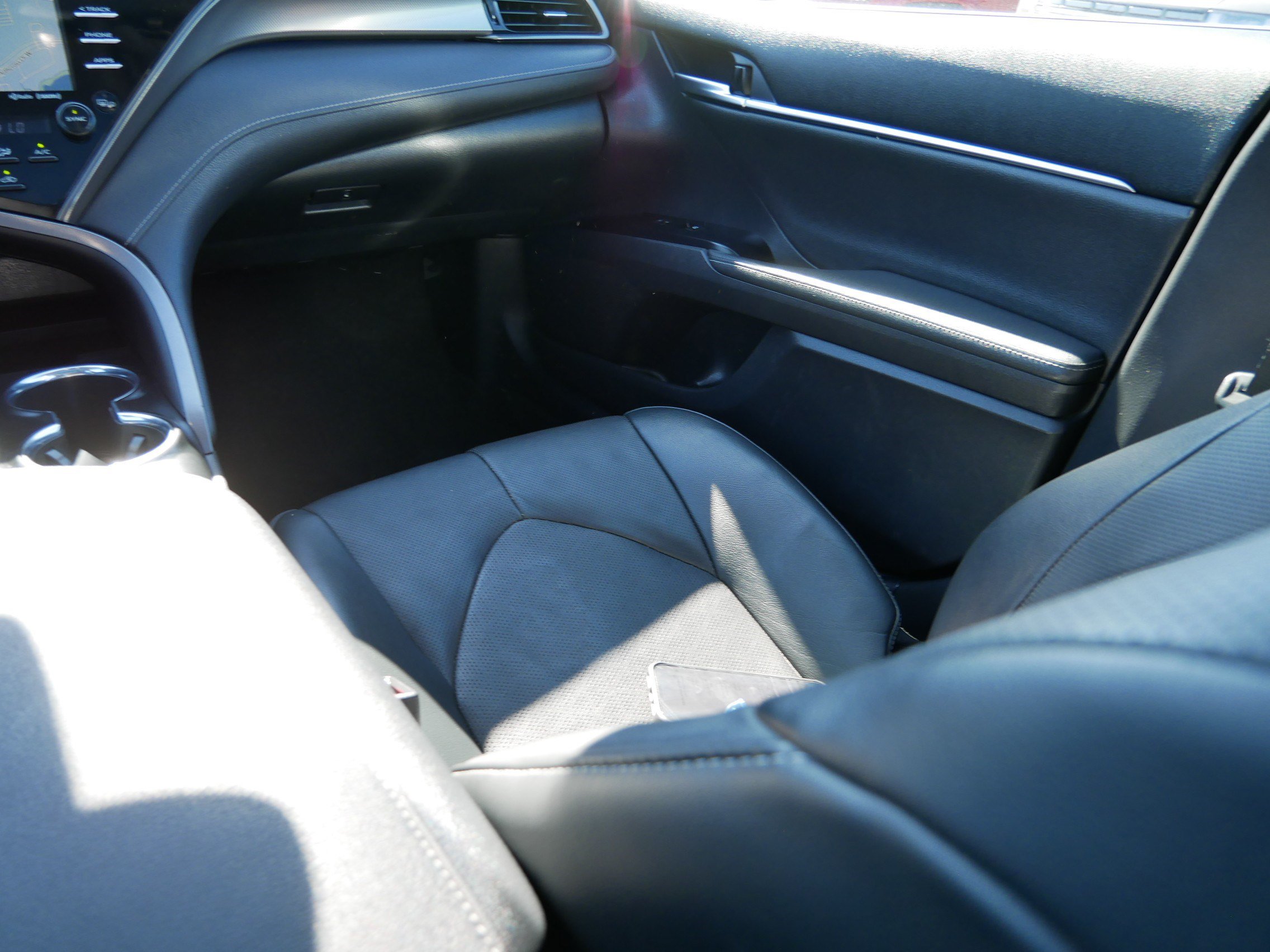 Used 2020 Toyota Camry XSE w/ Driver Assist Package FWD image 11